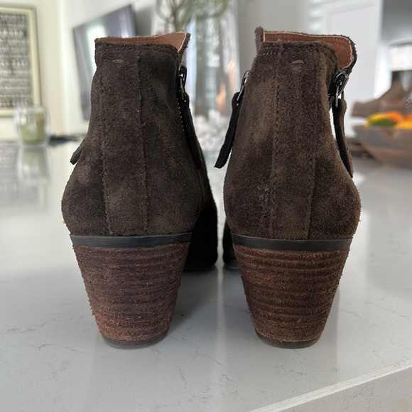 Fry & Co Brown Booties - Picture 5 of 10